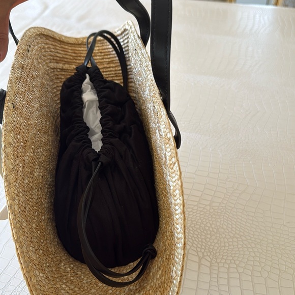 🦋 Bloggers Favorite 🦋 NWT ZARA BASKET SHOULDER BAG WITH FLOWER - Picture 16 of 16